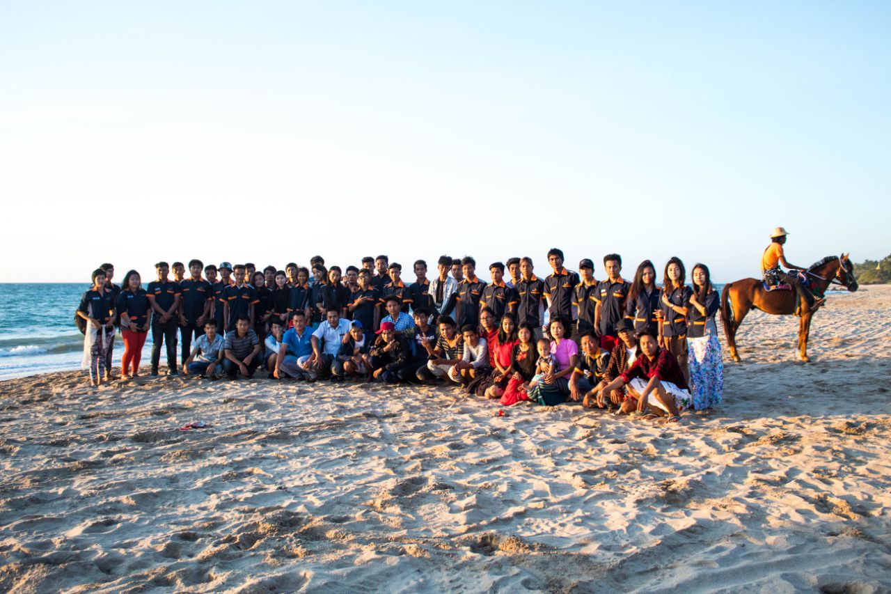 THE WONDERFUL TRIP OF D1 AND D3 TO CHAUNG THA BEACH IN 2018